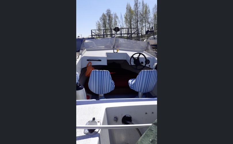 lohi tuulilasi vene-kuva-1